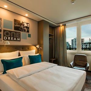 Zimmer mit Queensize-Bett